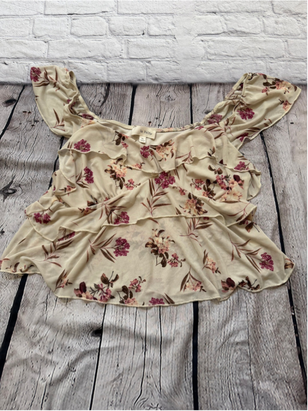 NEW Women's la Peche Floral Ruffle Blouse XL Beige Burgundy